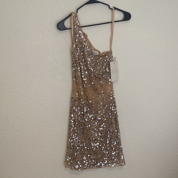 NWT! Mac Duggal Asymmetrical Sequin Beige Mini Dress size 0… - Picture 5 of 11